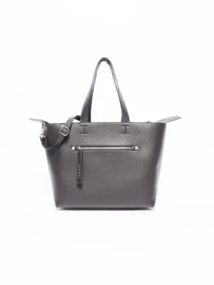Bag with black back pocket
