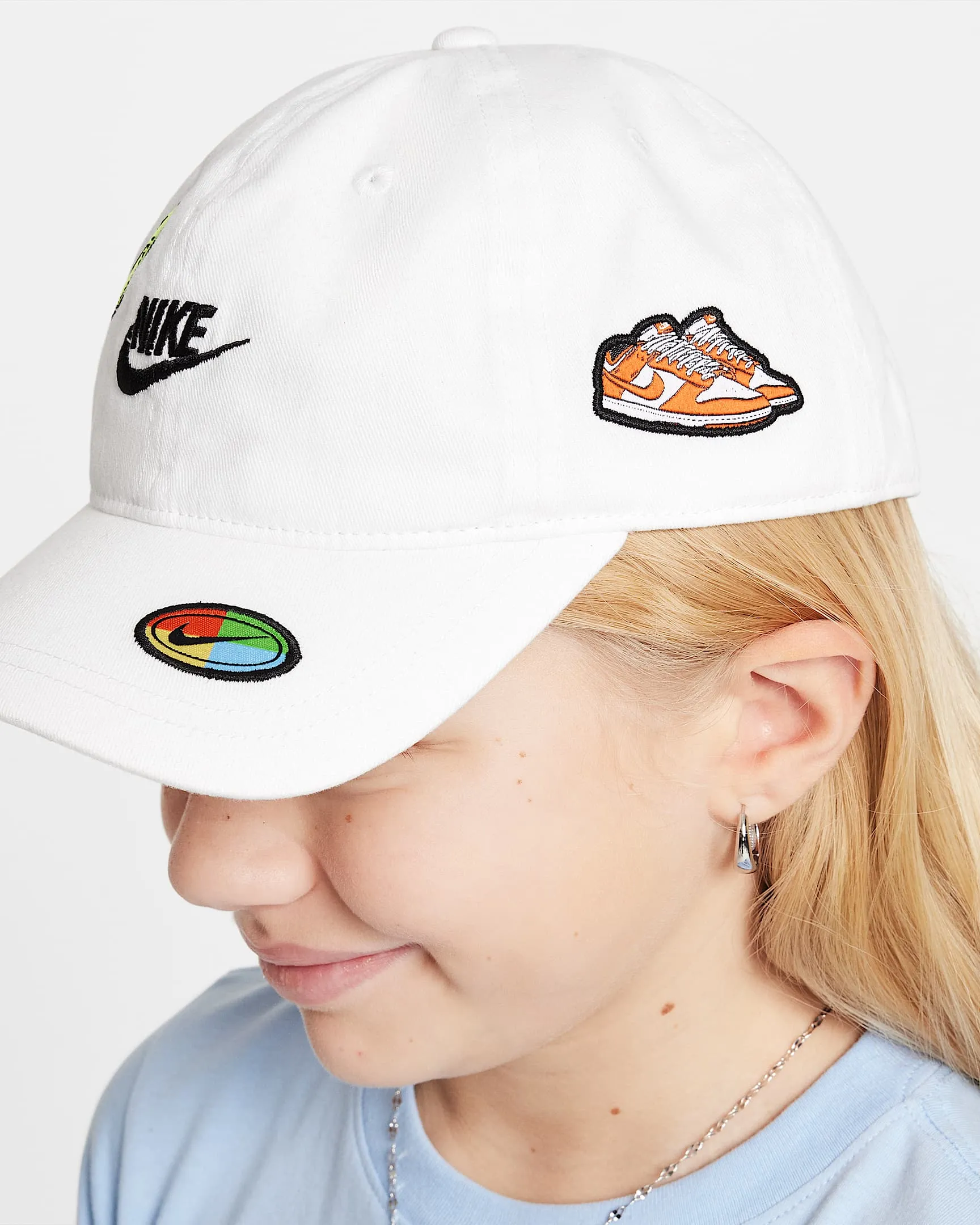 NIKE KID'S FUTURA CURVE WHITE CAP