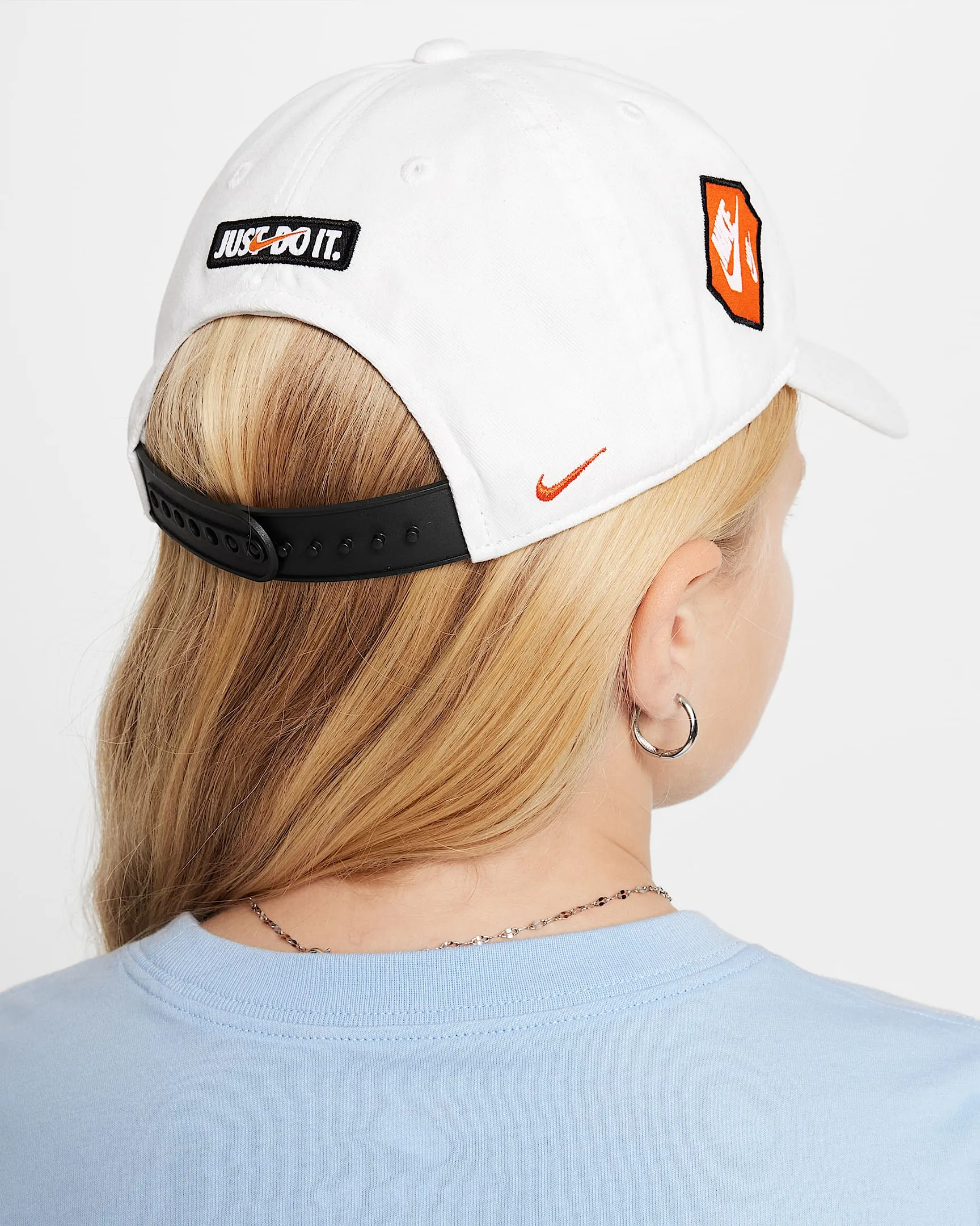 NIKE KID'S FUTURA CURVE WHITE CAP