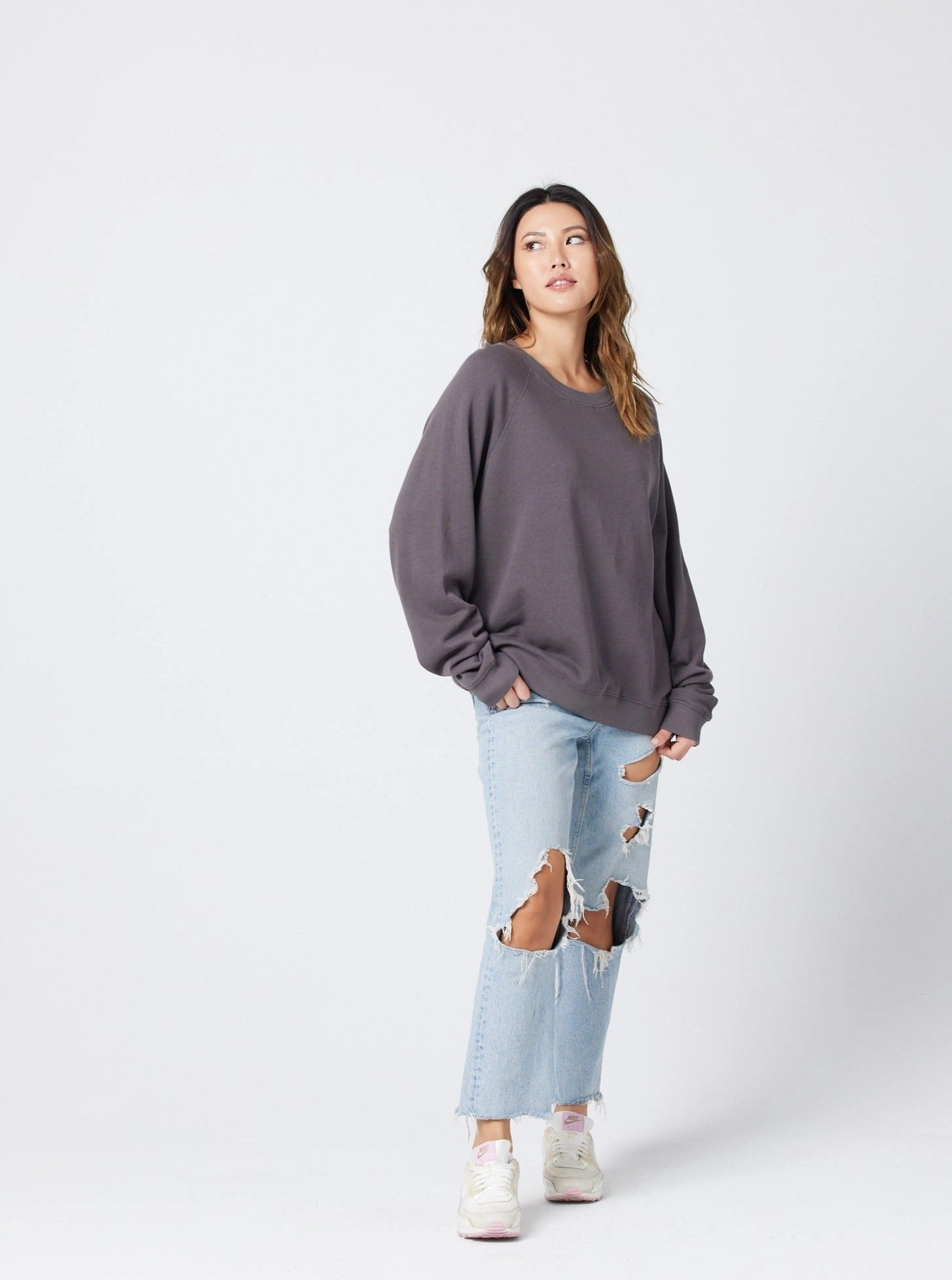 Women's Raglan Sweatshirt - Charcoal